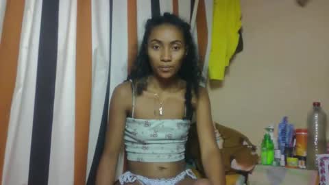 Snapshot of ninaeaa chatting on 04-01-26, 04:37 ninaeaa online show from 04-01-26, 04:37