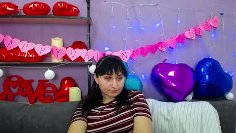 ninaflawlees online show from 02-10-25, 02:52