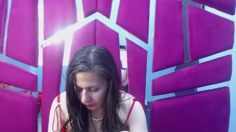 Nina online show from 03-01-25, 09:07