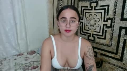 N I N A online show from 11-03-25, 10:42