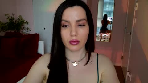 NinaOneil online show from 01-24-25, 12:09