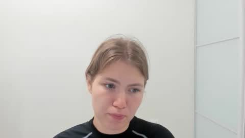 ninarihh online show from 10-05-25, 09:07