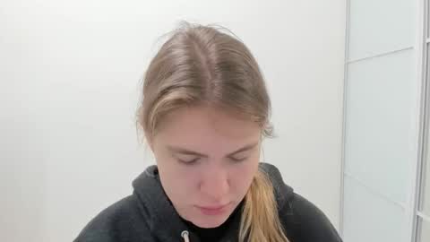 ninarihh online show from 10-17-25, 07:44