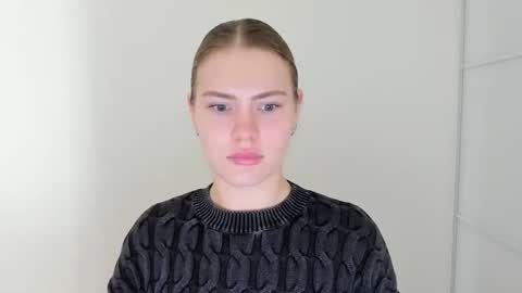 ninarihh online show from 11-12-25, 10:37