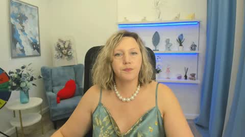 ninastarle online show from 04-18-26, 11:36