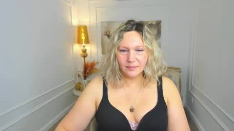 ninastarle online show from 05-03-26, 04:40