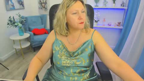 ninastarle online show from 05-13-26, 11:29