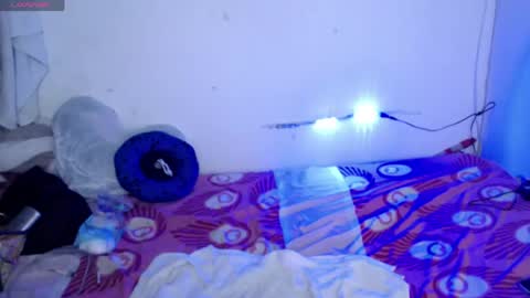 ninatinydoll1 online show from 04-17-26, 11:24