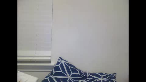 nineinchnailer313 online show from 04-04-26, 09:29