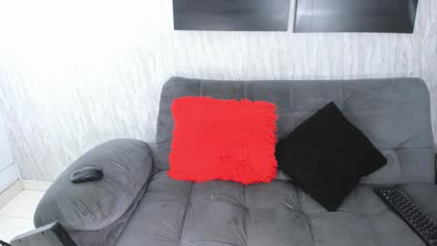 nini_beyker online show from 11-23-25, 01:00