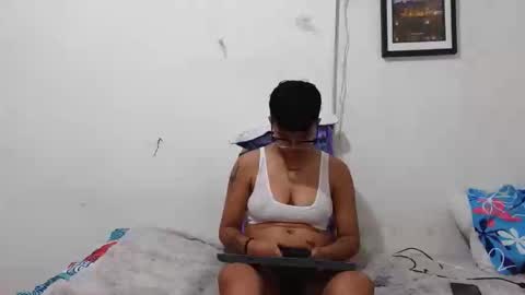 nini_smith online show from 04-17-26, 04:59