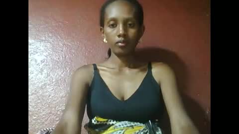 Snapshot of ninie246746 chatting on 01-16-25, 05:00 ninie246746 online show from 01-16-25, 05:00