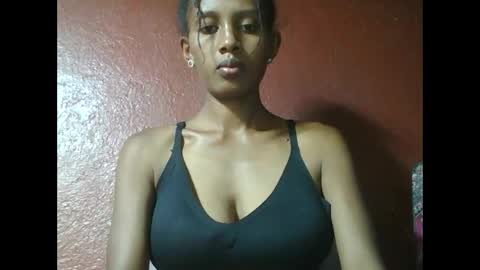 Snapshot of ninie246746 chatting on 02-11-25, 08:48 ninie246746 online show from 02-11-25, 08:48