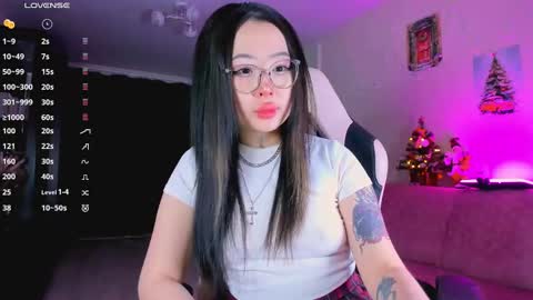 Yumi  ig yumibaee online show from 12-19-24, 08:02