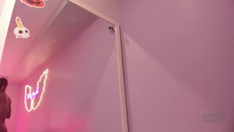 Ninna  online show from 10-25-25, 04:24