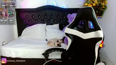 Ninna online show from 04-23-26, 09:17