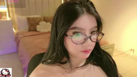 Snapshot of ninna_sweet_ chatting on 06-23-26, 01:31 Nina online show from 06-23-26, 01:31