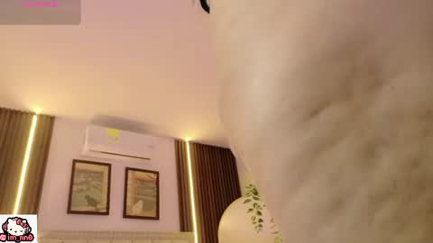Snapshot of ninna_sweet_ chatting on 06-27-26, 12:22 Nina online show from 06-27-26, 12:22