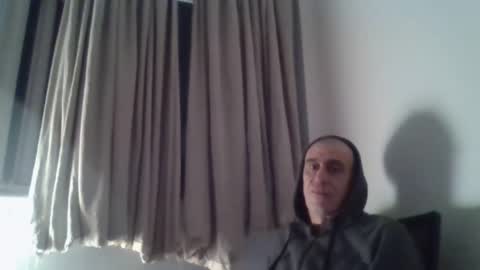 nirevess online show from 12-16-24, 05:22