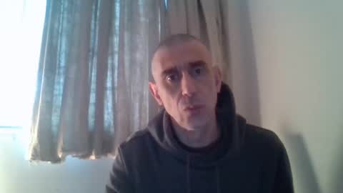 nirevess online show from 01-28-25, 01:05