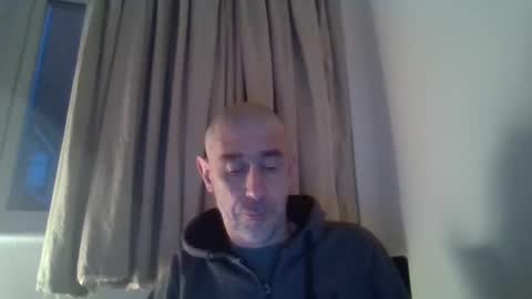 nirevess online show from 02-04-25, 05:12