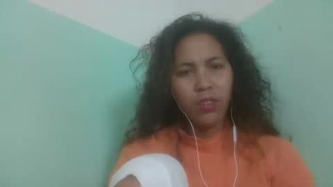 nirisouh online show from 10-21-25, 06:47