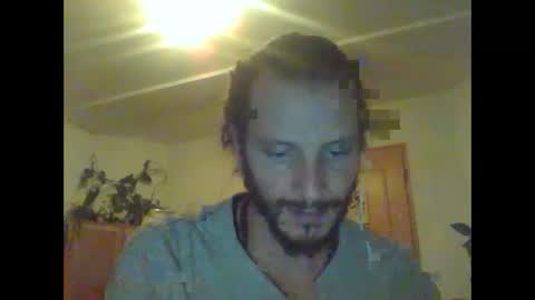 Snapshot of nitai84 chatting on 12-25-24, 08:28 Nitai online show from 12-25-24, 08:28