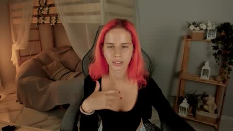 Snapshot of nitanihil chatting on 10-21-25, 07:47 Nita online show from 10-21-25, 07:47