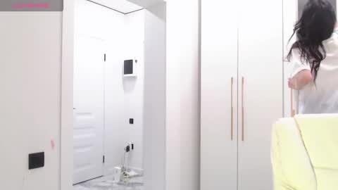 Niu online show from 01-12-26, 04:18