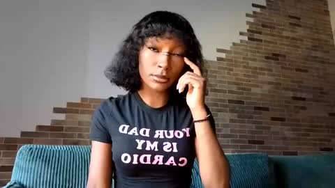 NIVIA WOLFE online show from 05-01-26, 03:33