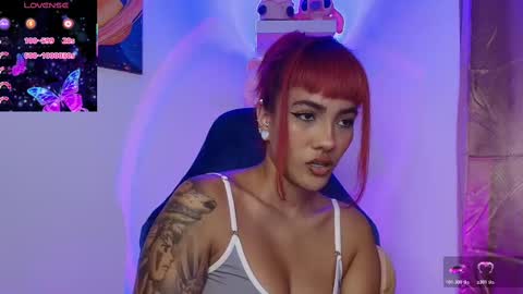 Snapshot of nix_taylor chatting on 11-23-25, 12:10 Nix online show from 11-23-25, 12:10