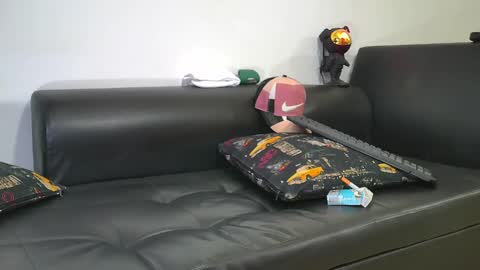 Nicolas Muscle online show from 01-23-25, 07:00