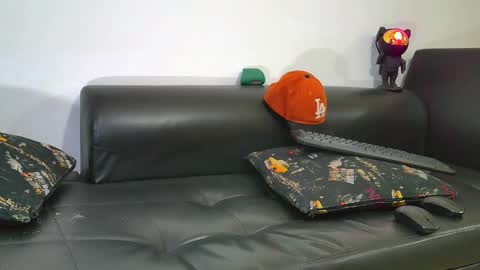 Nicolas Muscle online show from 02-08-25, 07:59