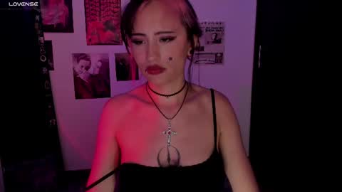 Nixxie  online show from 07-06-26, 01:35