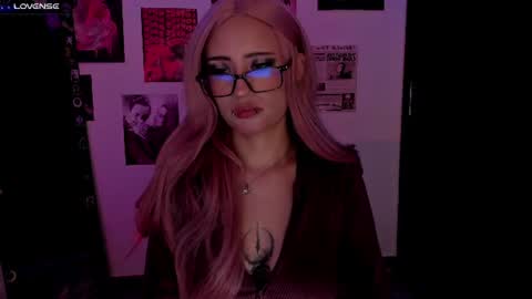 Nixxie  online show from 07-10-26, 02:16