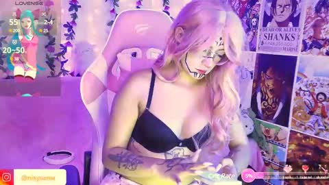 Nixy Sama online show from 02-13-25, 04:39