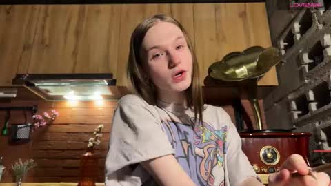 Tears Lora online show from 01-11-26, 01:10