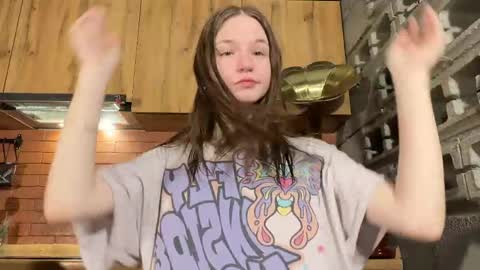 Tears Lora online show from 04-16-26, 08:04