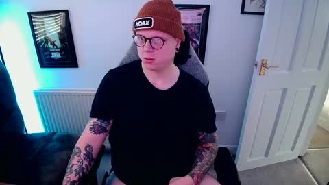 Snapshot of nlrb93 chatting on 01-11-25, 11:34 BNate93 online show from 01-11-25, 11:34