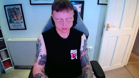 Snapshot of nlrb93 chatting on 10-24-25, 06:48 BNate93 online show from 10-24-25, 06:48