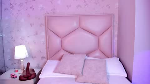   ambarsulliva  online show from 10-14-25, 11:33