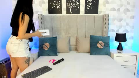 NATHALIA MORENO online show from 02-21-26, 12:39