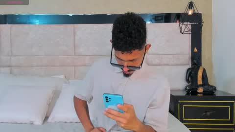 Snapshot of noaahtylor chatting on 03-13-26, 09:21 Noah online show from 03-13-26, 09:21