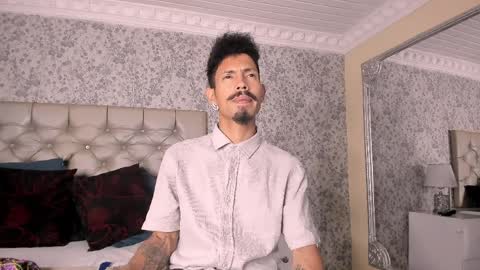 Snapshot of noaahtylor chatting on 04-02-26, 08:28 Noah online show from 04-02-26, 08:28