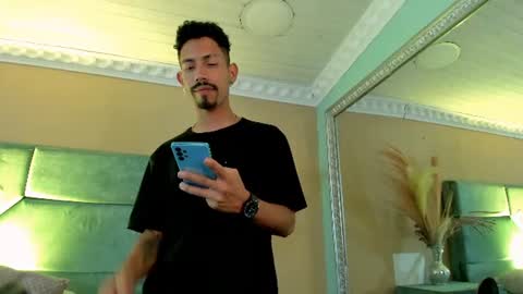 Snapshot of noaahtylor chatting on 07-03-26, 04:41 Noah online show from 07-03-26, 04:41