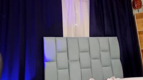 Noah  online show from 10-26-25, 03:23