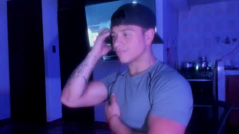 noah_223 online show from 11-07-25, 01:16