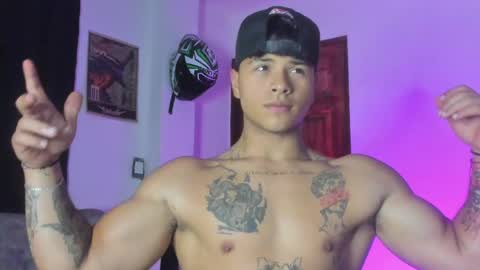 noah_223 online show from 04-09-26, 02:00