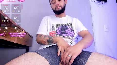 noah_devil_ online show from 12-05-25, 03:48