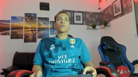 noah_flynn1 online show from 03-25-26, 10:54